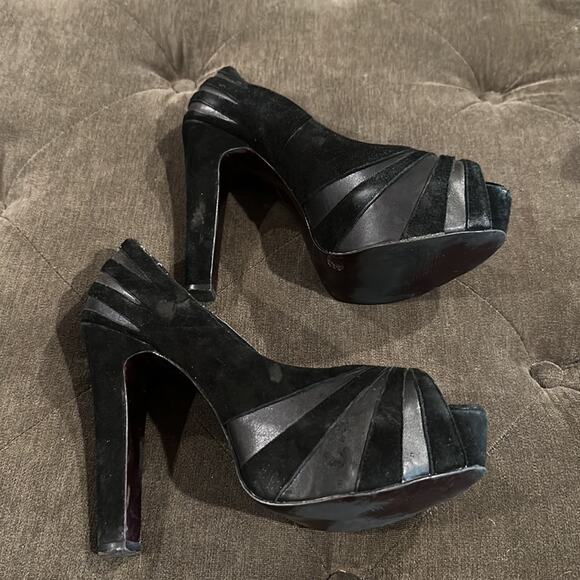 Jessica Simpson black heels size 8 - Picture 2 of 3